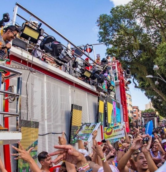 Retorno dos blocos Voa Voa e Inter marca o Carnaval do Chiclete com Banana