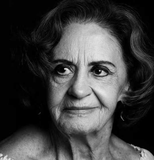 [Laura Cardoso morre aos 98 anos e deixa legado de mais de oito décadas na dramaturgia brasileira]