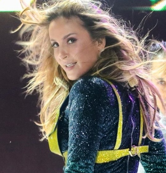 Claudia Leitte lança seu novo clipe Claudia Leitte lança seu novo clipe