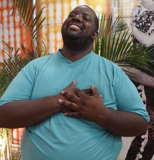 Péricles revela o rostinho da futura filha Péricles revela o rostinho da futura filha