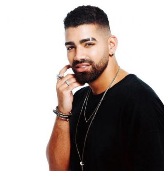 Dilsinho promete super show na estreia dos ensaios do Parango Dilsinho promete super show na estreia dos ensaios do Parango