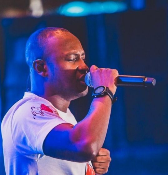 Thiaguinho se emociona ao cantar música que fez para Fernanda Souza Thiaguinho se emociona ao cantar música que fez para Fernanda Souza