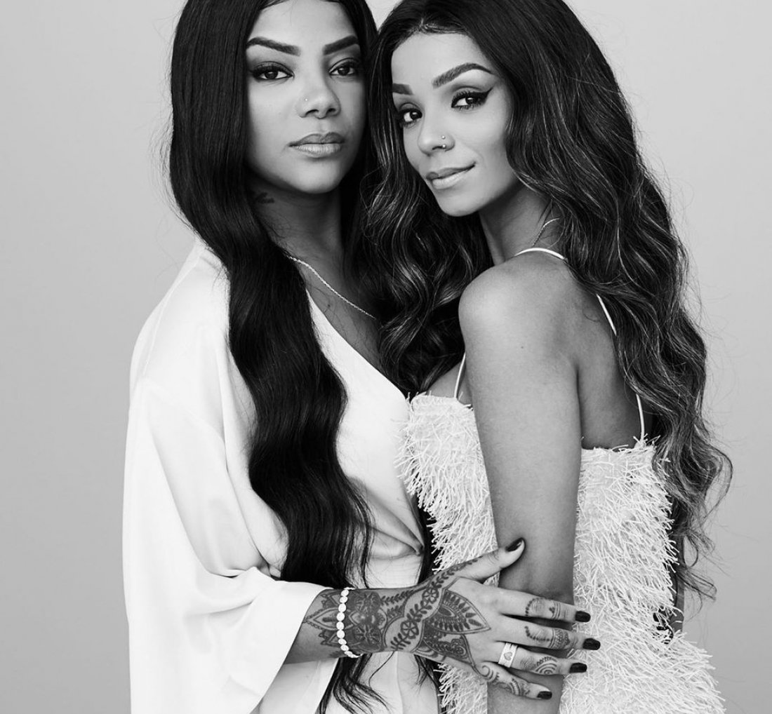 [Ludmilla e Brunna Gonçalves se casam]