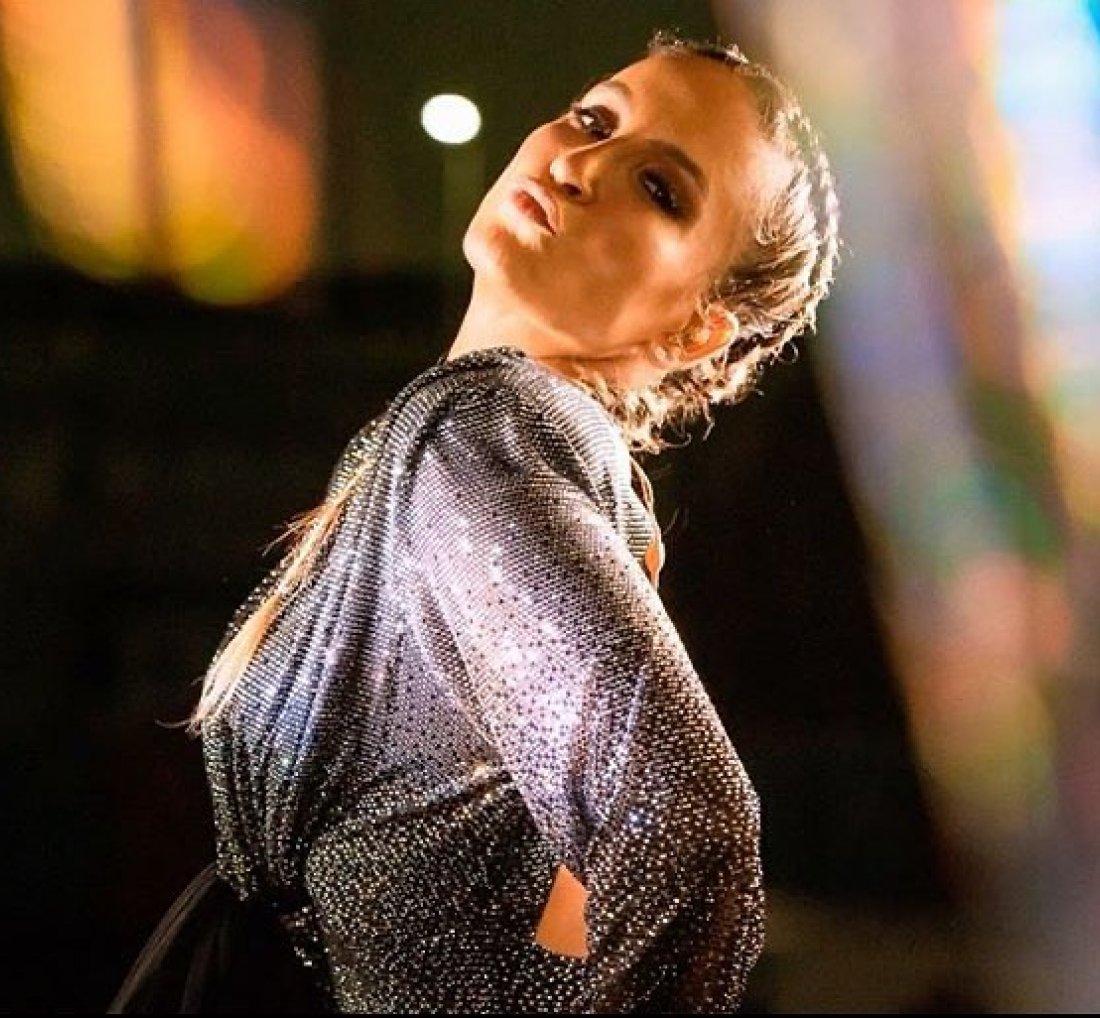 [Claudia Leitte lança clipe da música 