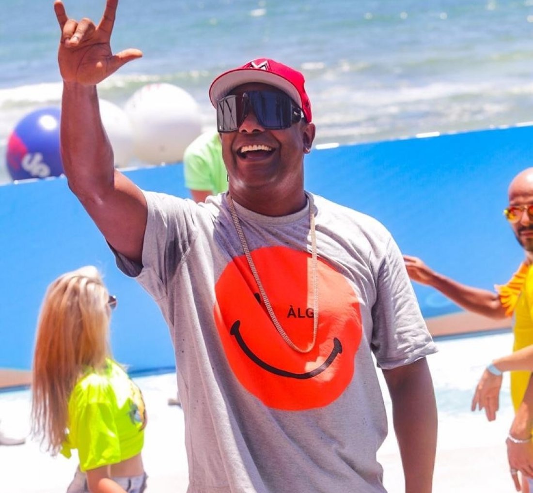 [Márcio Victor, do Psirico, estreia no bloco Reduto do Samba no Carnaval de 2020]