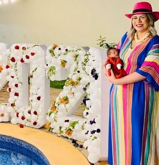 Marília Mendonça e Murilo Huff fazem memes do seu filho Marília Mendonça e Murilo Huff fazem memes do seu filho