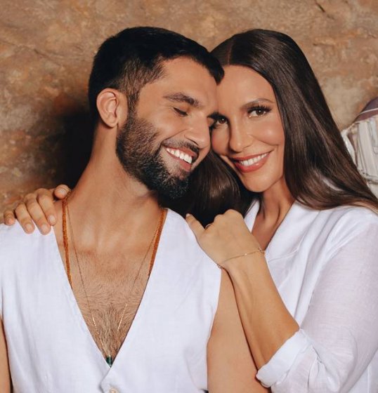 Acaba de ser lançado o novo clipe de Silva e Ivete Sangalo: Acaba de ser lançado o novo clipe de Silva e Ivete Sangalo: