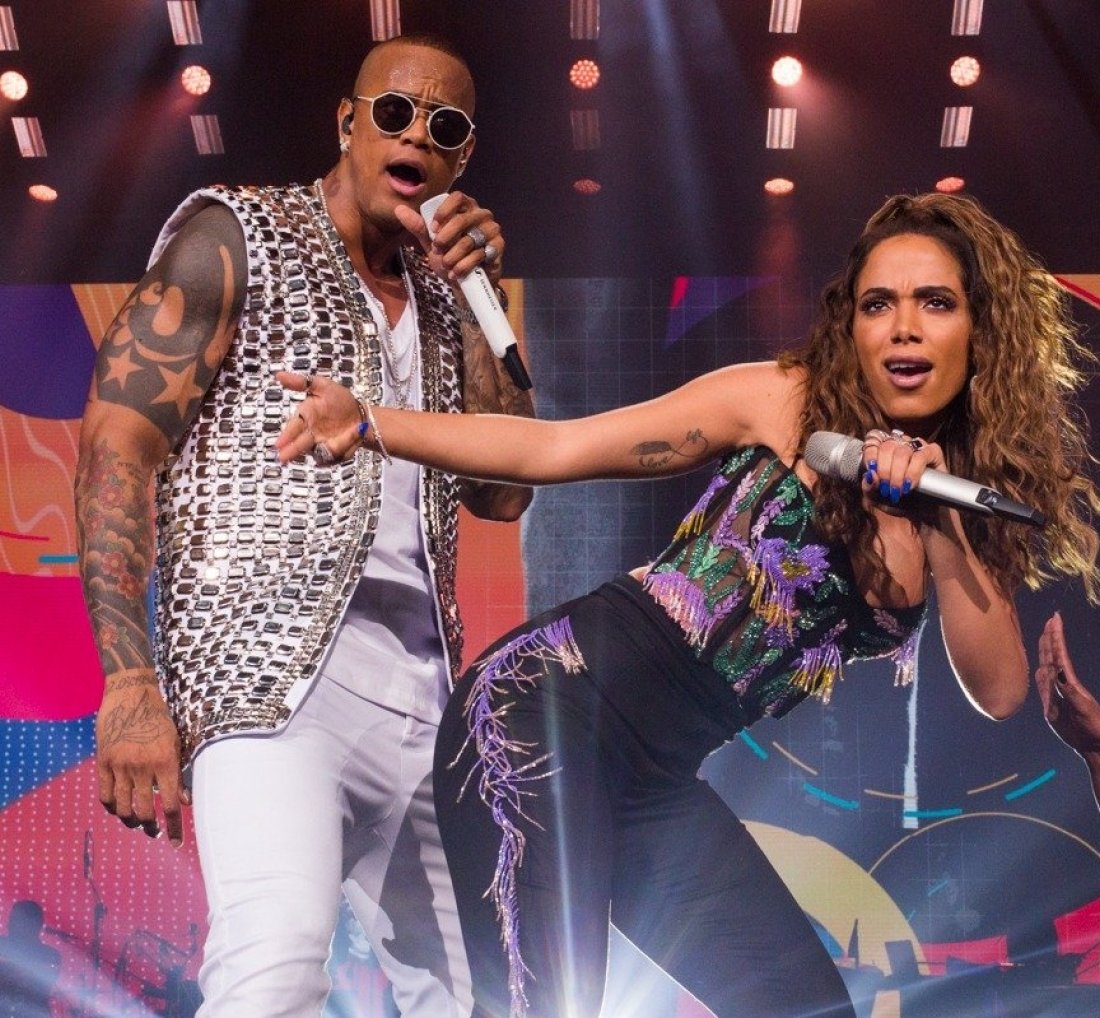 [David Brazil posta vídeo de Anitta dançando e marca Leo Santana]