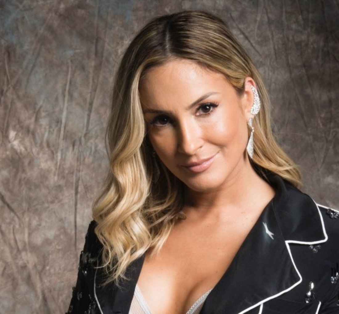 Claudia Leitte posta foto sem make: [Claudia Leitte posta foto sem make: