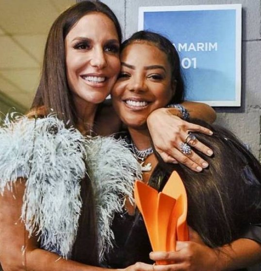 Ludmilla posta making-off do clipe com Ivete Sangalo: Ludmilla posta making-off do clipe com Ivete Sangalo: