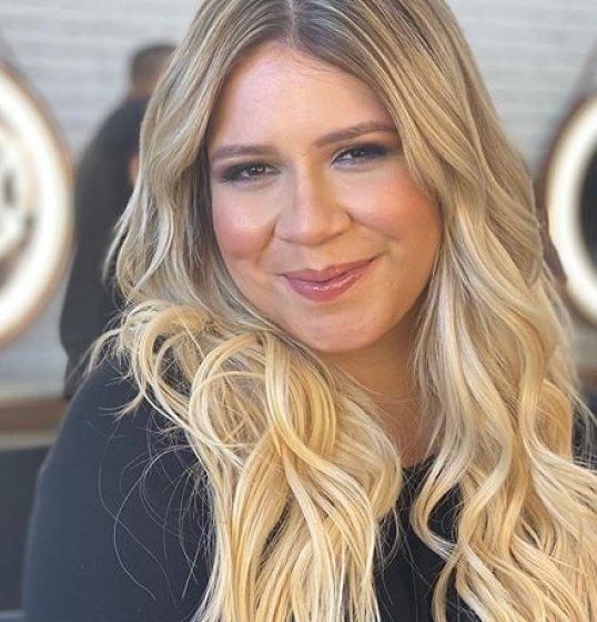 Marília Mendonça lança mais um episódio da série de vídeos que gravou na turnê pela Europa Marília Mendonça lança mais um episódio da série de vídeos que gravou na turnê pela Europa