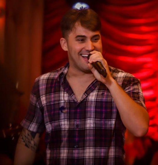 SALOON DO PIDA! Entrevista exclusiva com Tayrone e fotos inéditas dos bastidores do primeiro programa SALOON DO PIDA! Entrevista exclusiva com Tayrone e fotos inéditas dos bastidores do primeiro programa