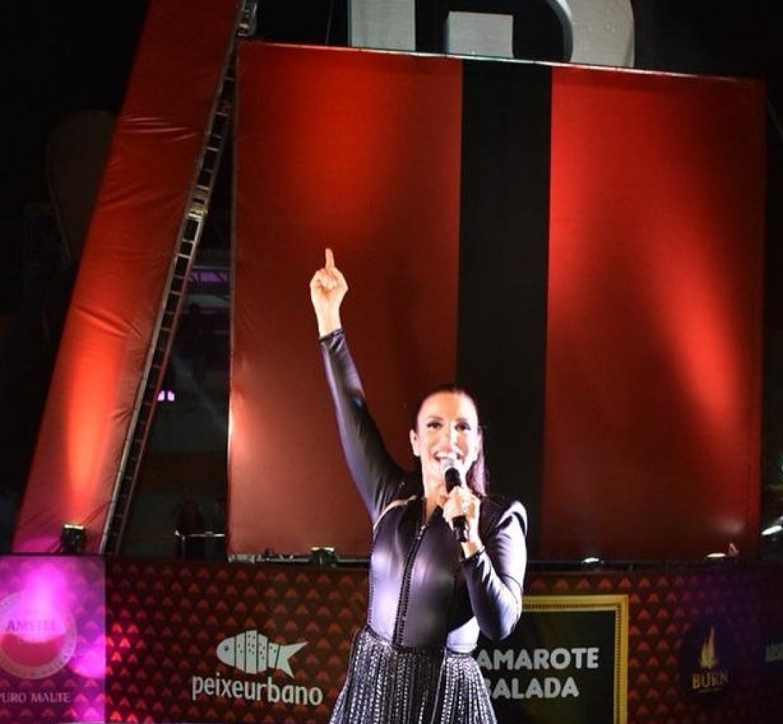 [Ivete Sangalo é homenageada no Folianópolis]