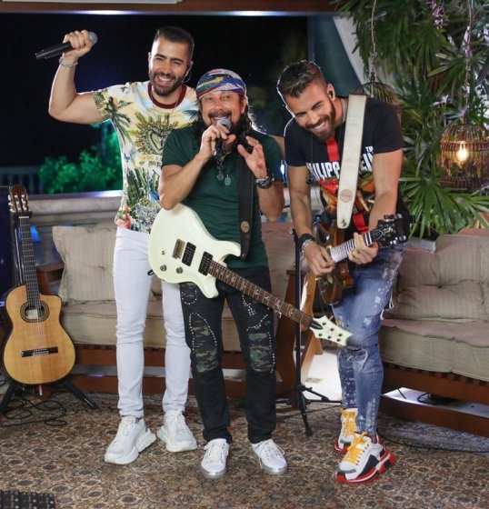 Bell Marques lança clipe e divulga nova live Bell Marques lança clipe e divulga nova live