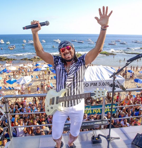 Bell Marques anuncia live em cima do trio! Bell Marques anuncia live em cima do trio!