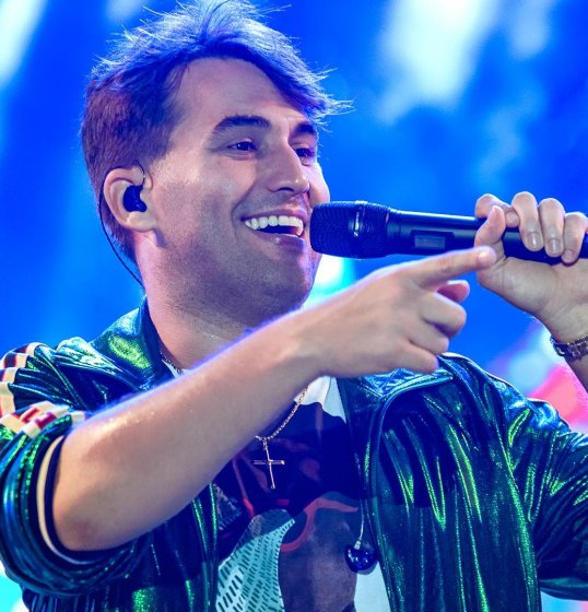 Tayrone lança novo cd com canções inéditas, regravações e covers!! Tayrone lança novo cd com canções inéditas, regravações e covers!!