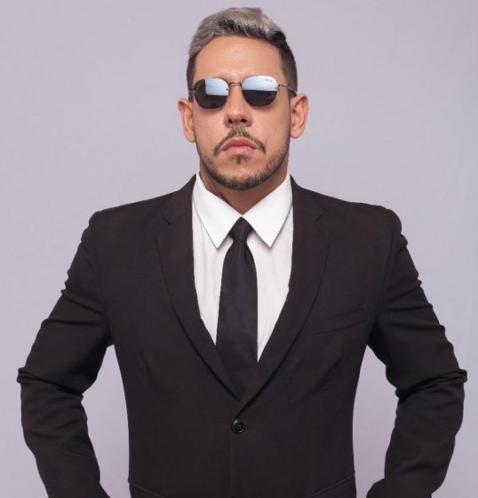 Com participação de Escandurras e Lincoln, não perca aLive da Banda Demorô Com participação de Escandurras e Lincoln, não perca aLive da Banda Demorô