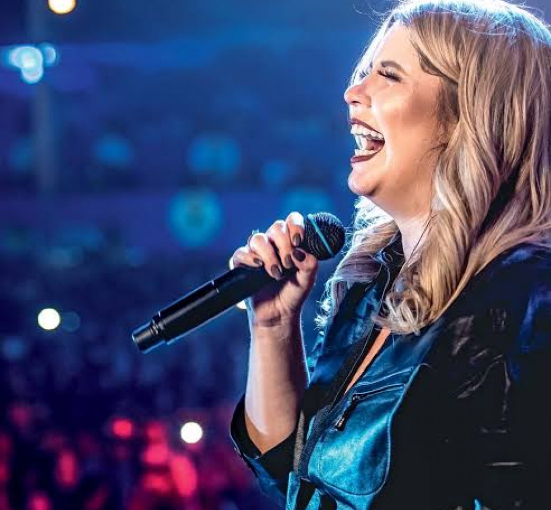 [Entenda por que Marília Mendonça é a Rainha do Sertanejo]