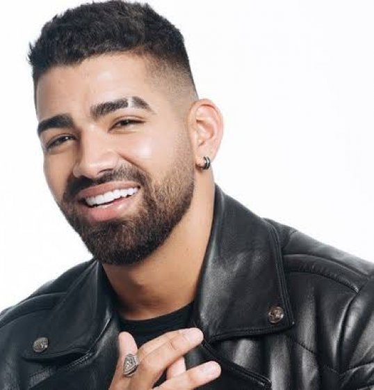 Dilsinho conquista recorde com lançamento de nova música Dilsinho conquista recorde com lançamento de nova música