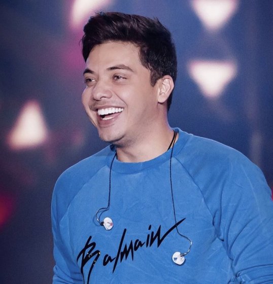 Confira! Wesley Safadão faz harmonização facial Confira! Wesley Safadão faz harmonização facial