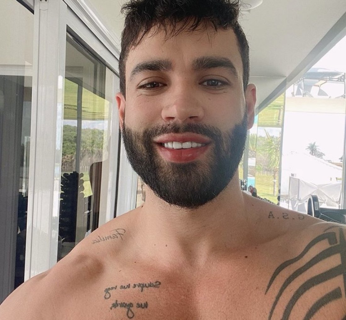 [Gusttavo Lima se pronuncia sobre o fim do relacionamento ]