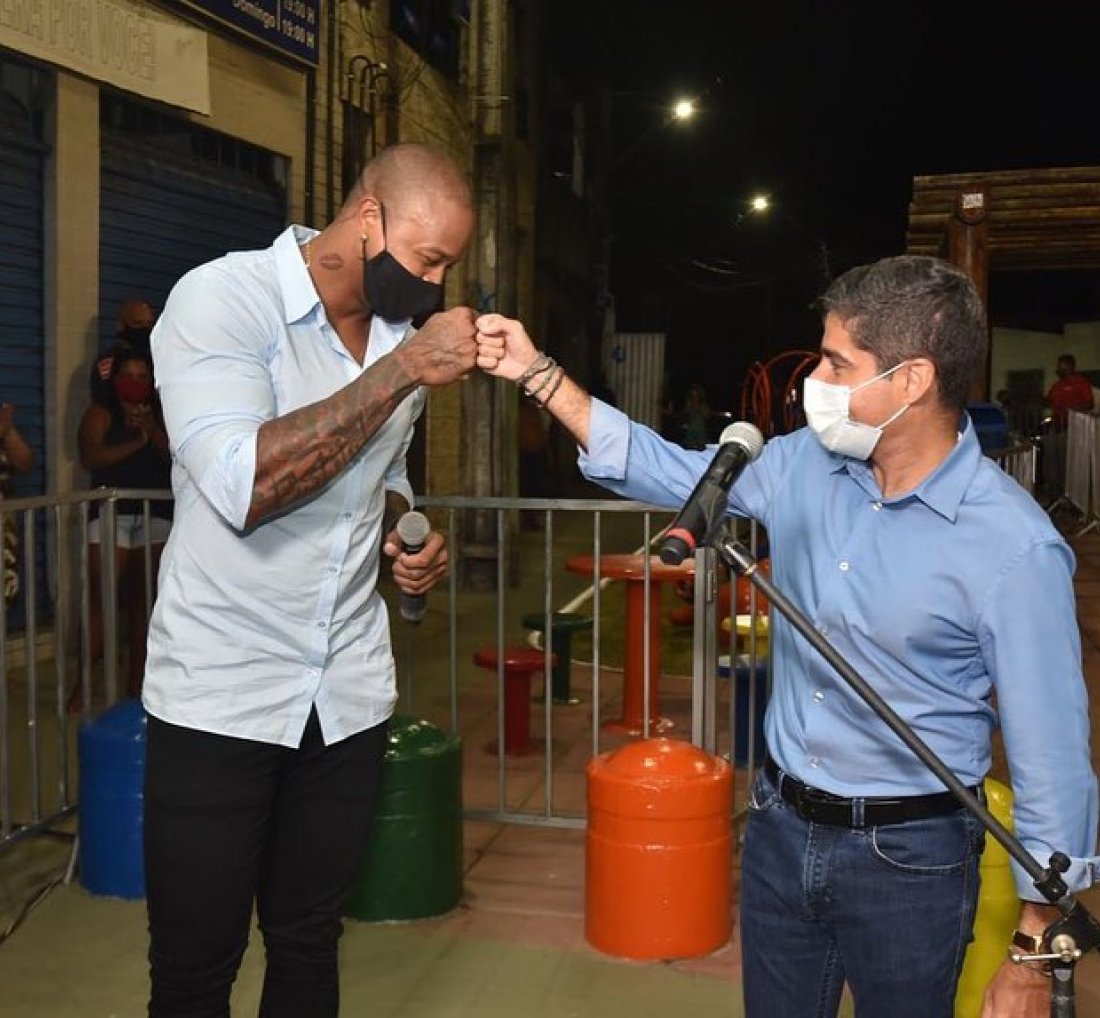 Em homenagem a Léo Santana prefeitura de Salvador inaugura [Em homenagem a Léo Santana prefeitura de Salvador inaugura