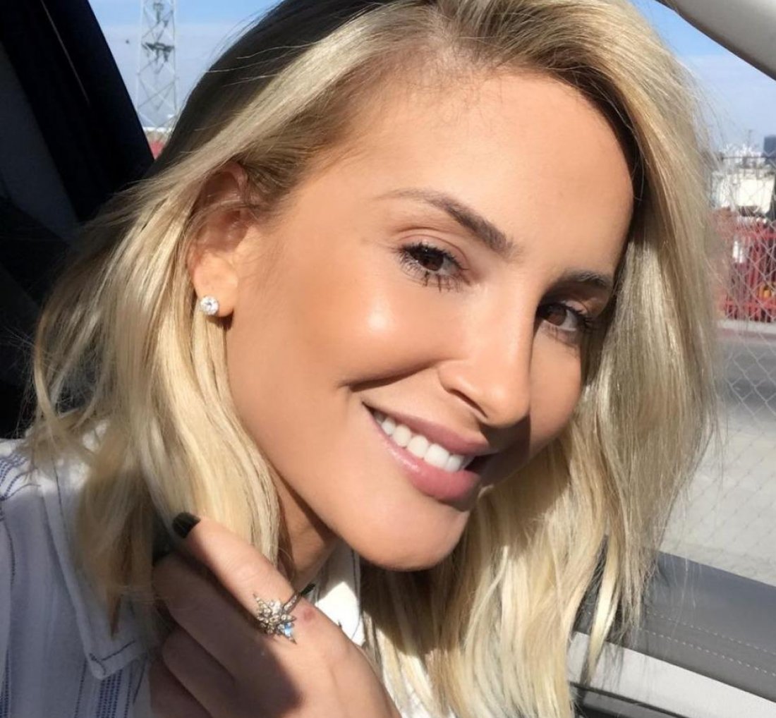 [Claudia Leitte fala sobre perrengues do início da carreira]