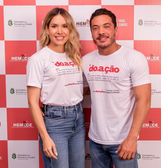 Wesley Safadão e Thyane arrecadam R$ 42 mil em bazar beneficente