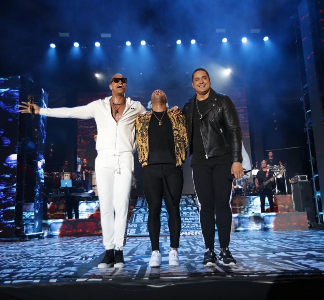 [Léo Santana, Xanddy e Tony Salles saem juntos em turnê de novo projeto!]