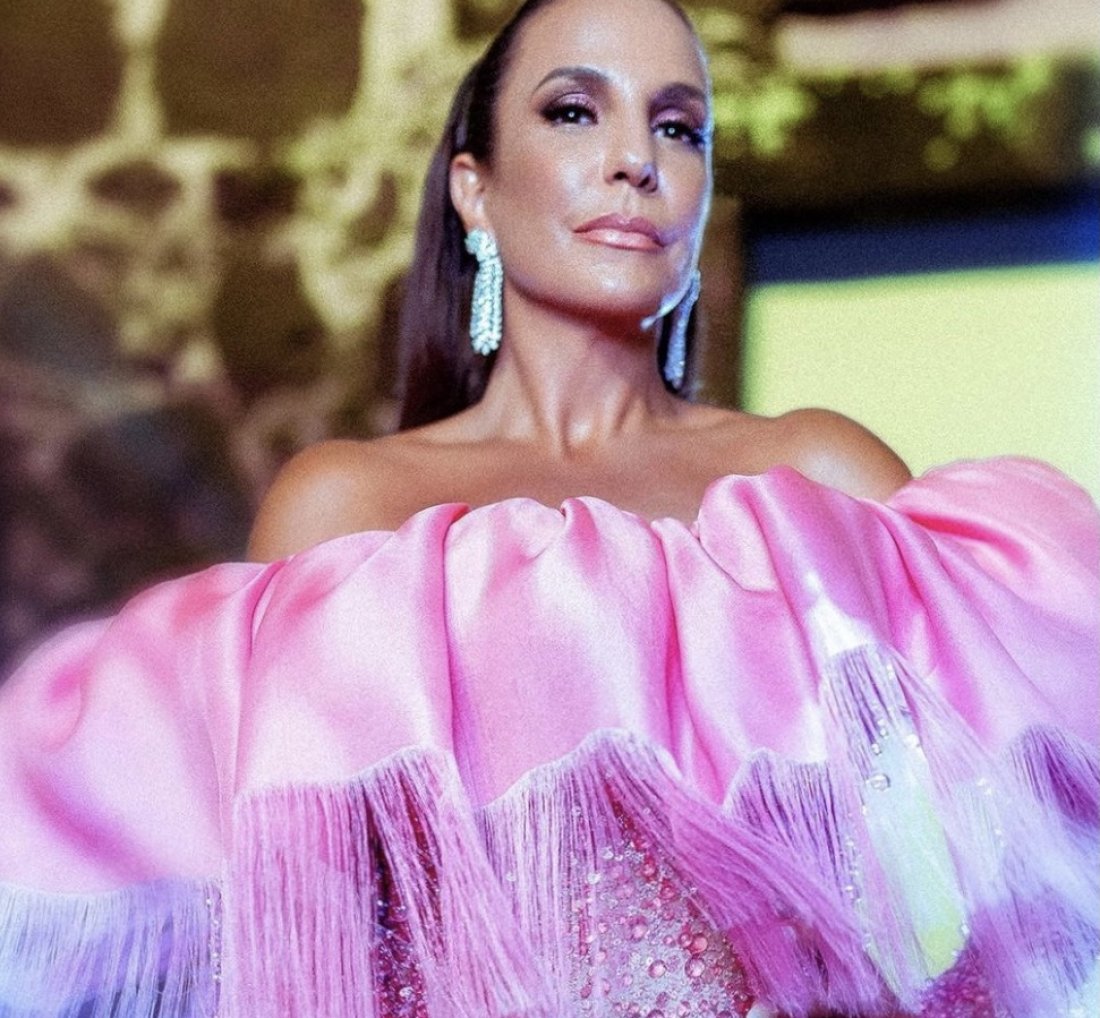 [Ivete Sangalo alerta fãs sobre golpe envolvendo seu nome]