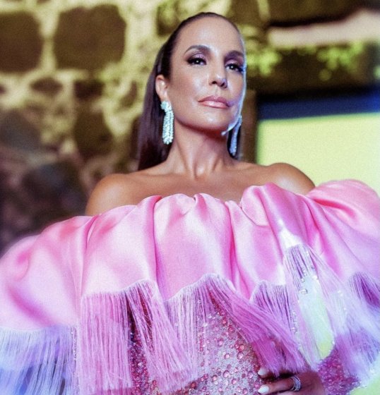 Ivete Sangalo alerta fãs sobre golpe envolvendo seu nome Ivete Sangalo alerta fãs sobre golpe envolvendo seu nome