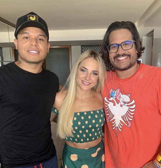 Se Liga no Pida! Entrevista de Tierry com Gabi Martins Se Liga no Pida! Entrevista de Tierry com Gabi Martins