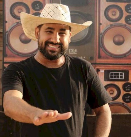 Raí Saia Rodada tem a música mais escutada do país. Raí Saia Rodada tem a música mais escutada do país.