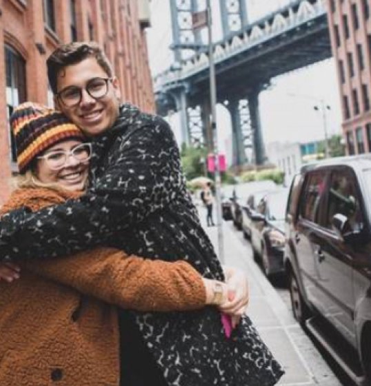 Irmão de Marília Mendonça se lançará como cantor em dupla sertaneja Irmão de Marília Mendonça se lançará como cantor em dupla sertaneja