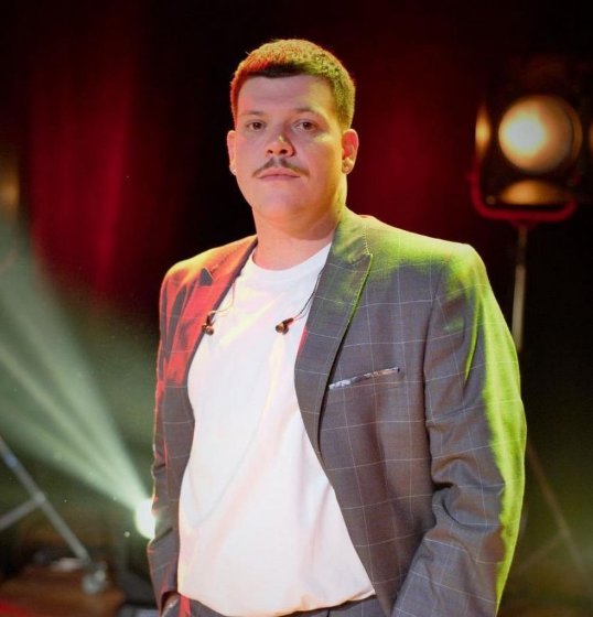 Ferrugem celebra marca de um bilhão de streams em apenas 1 plataforma Ferrugem celebra marca de um bilhão de streams em apenas 1 plataforma