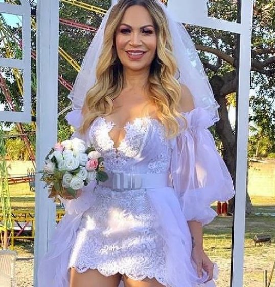 Solange Almeida realiza pedido inusitado de fã! Solange Almeida realiza pedido inusitado de fã!