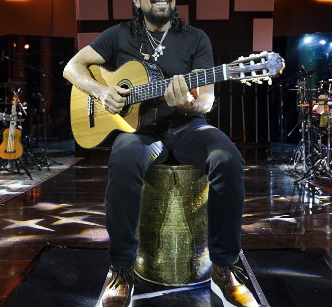 [Bell Marques promete surpresas em live de Dia dos Pais]