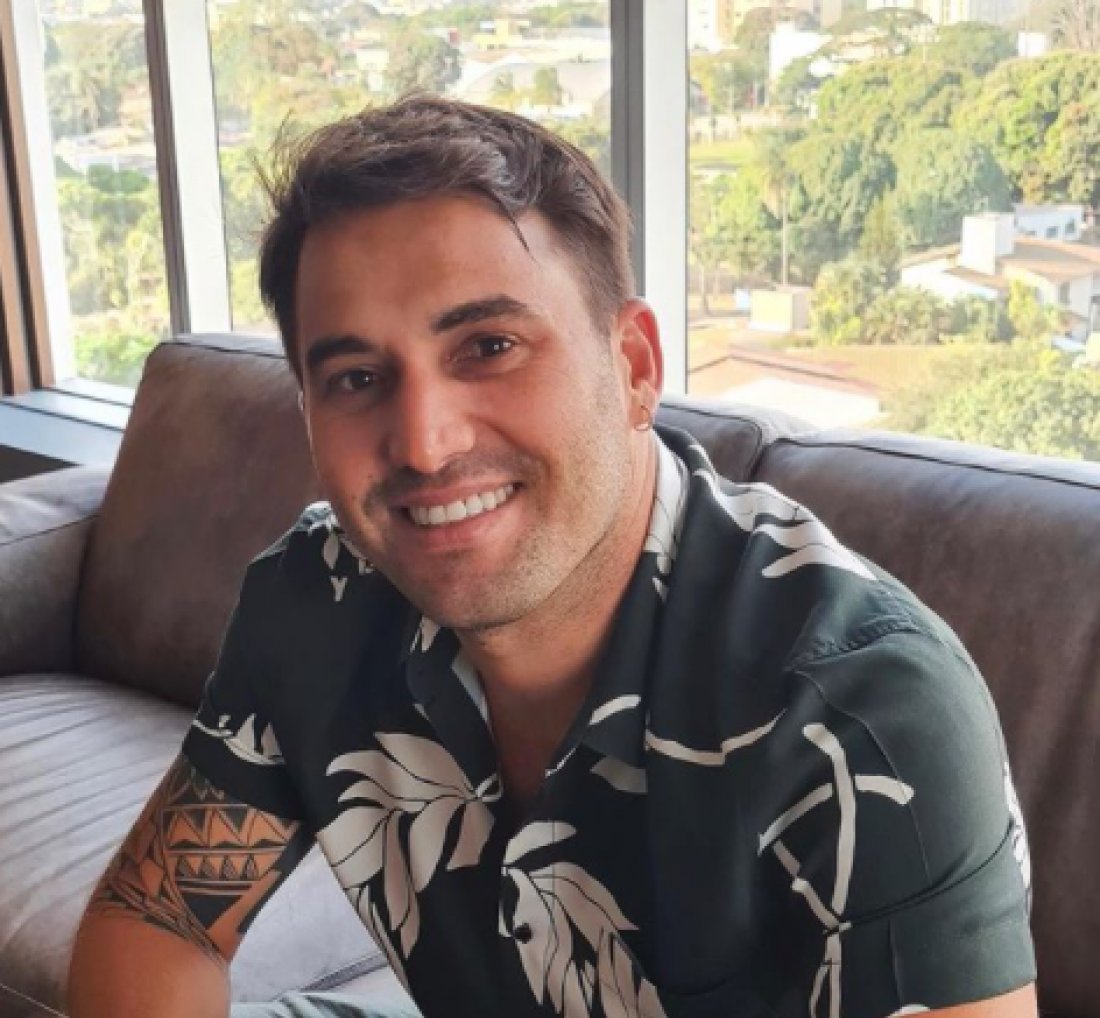 [Tayrone grava novo CD promocional]