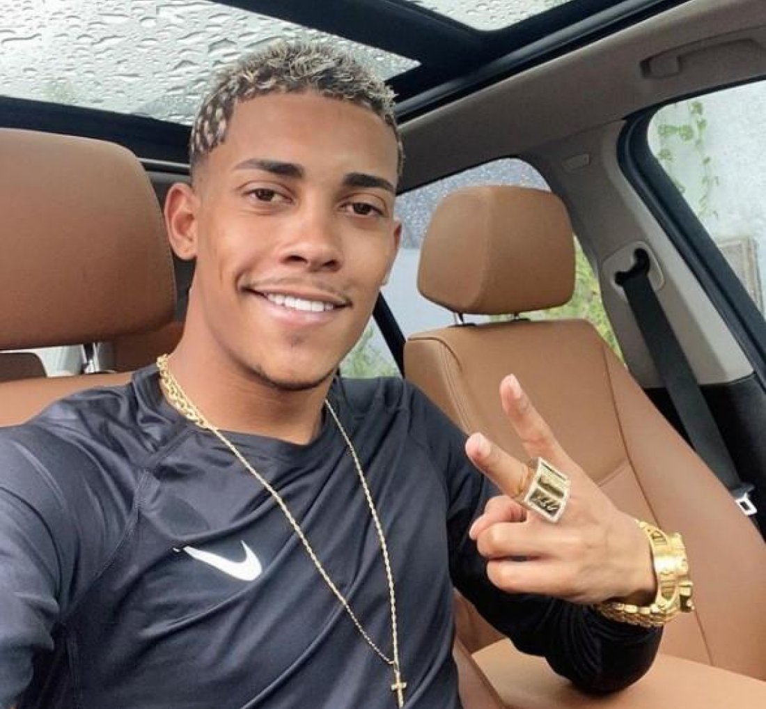 [Depois de polêmica com namorada grávida, MC Poze confirma show em Salvador]