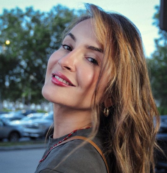 Claudia Leitte desabafa sobre ansiedade e faz campanha de prevenção ao suicídio