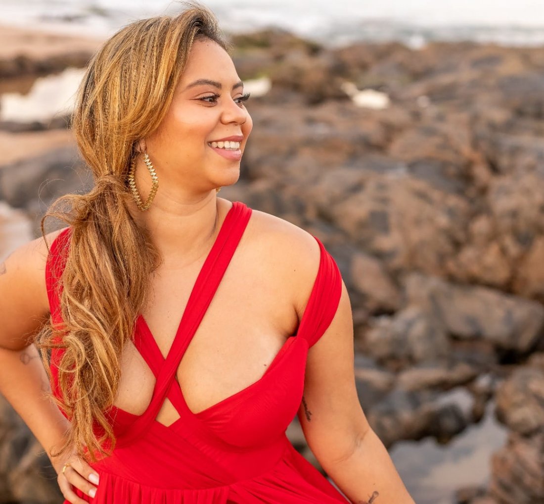 Mila Salles lança [Mila Salles lança