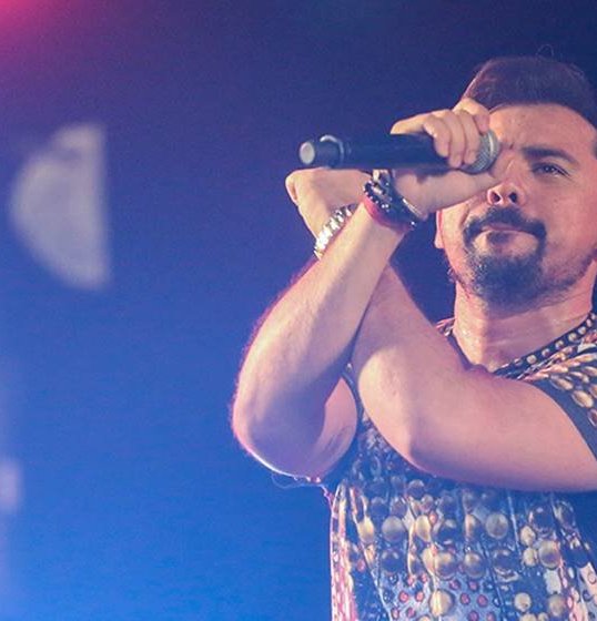 Xand Avião comanda show pra 25 mil pessoas em plena segunda e agradece Xand Avião comanda show pra 25 mil pessoas em plena segunda e agradece