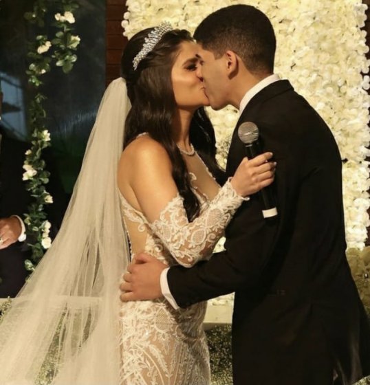 Confira! Zé Vaqueiro e Ingra Soares se casam ao ar livre Confira! Zé Vaqueiro e Ingra Soares se casam ao ar livre