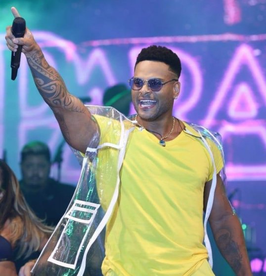 Parangolé encerra temporada de verão com sucesso absoluto. Parangolé encerra temporada de verão com sucesso absoluto.