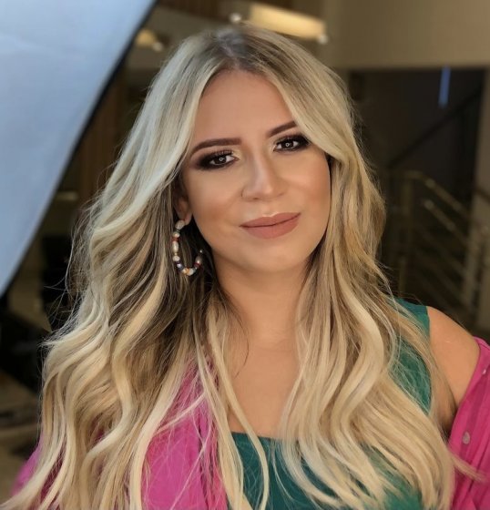 Morre cantora Marília Mendonça em acidente aéreo Morre cantora Marília Mendonça em acidente aéreo