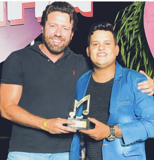 Thiago Aquino vai lançar o projeto Thiago Exclusive em Salvador Thiago Aquino vai lançar o projeto Thiago Exclusive em Salvador