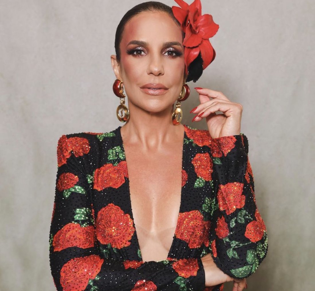 [Ivete Sangalo se emociona ao falar sobre comemoração dos 50 anos ]