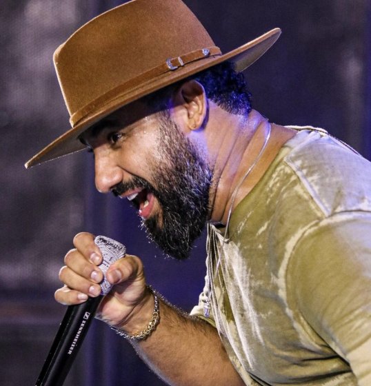 Raí Saia Rodada lança novo álbum: Raí Saia Rodada lança novo álbum: