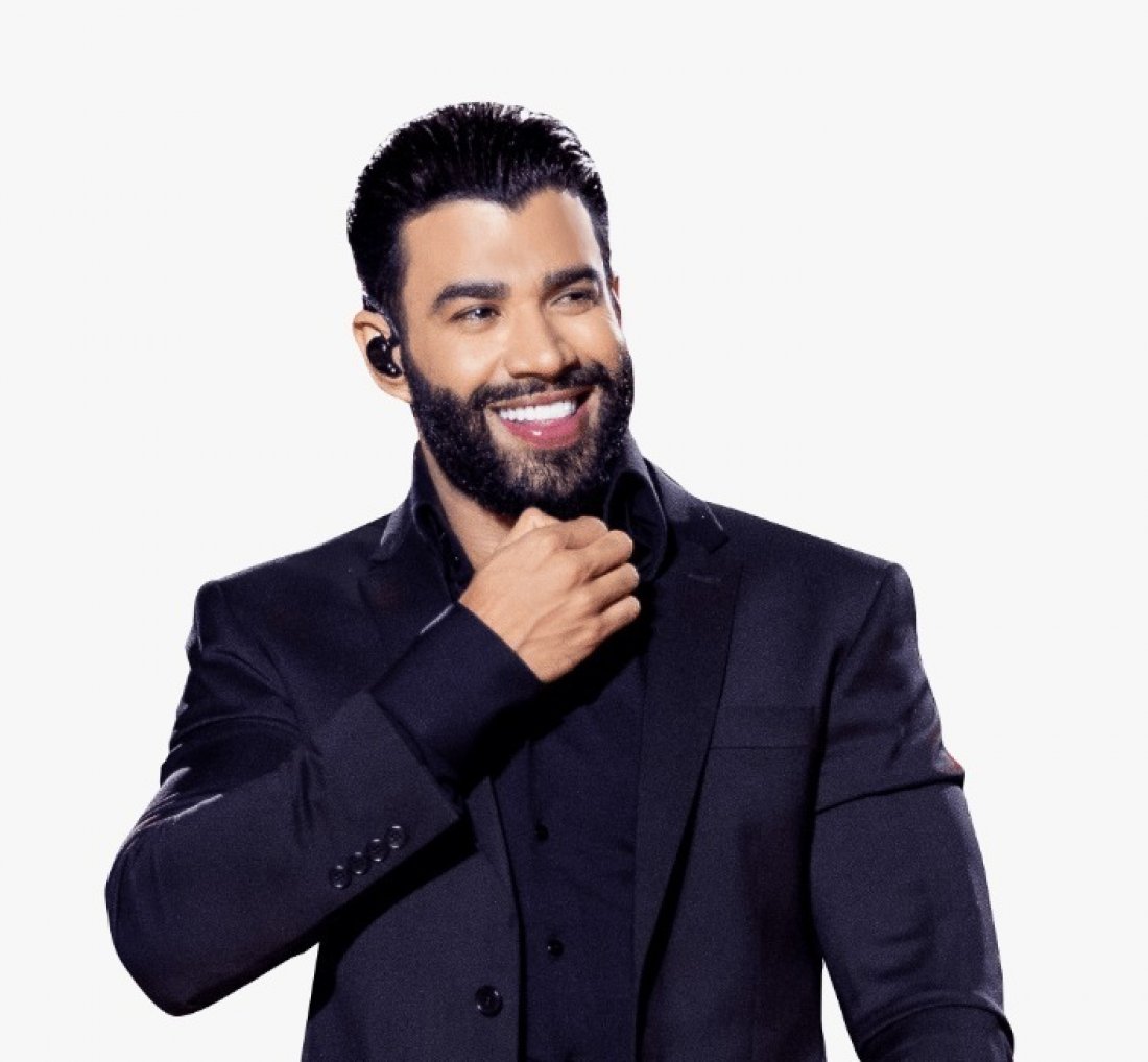 Gusttavo Lima desembarca com seu [Gusttavo Lima desembarca com seu