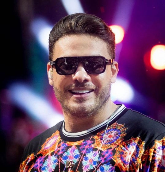 Wesley Safadão afirma sentir novamente dores na coluna Wesley Safadão afirma sentir novamente dores na coluna